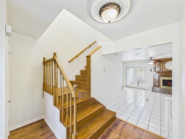 Building Photo - 2719 Olympia Dr