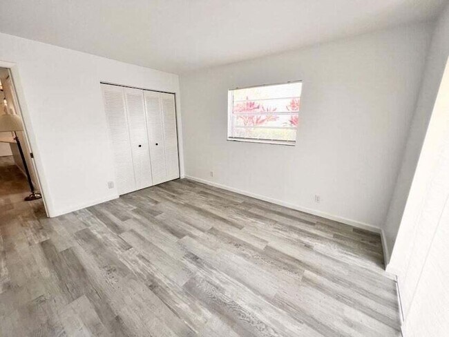 Building Photo - 58 Normandy Ln
