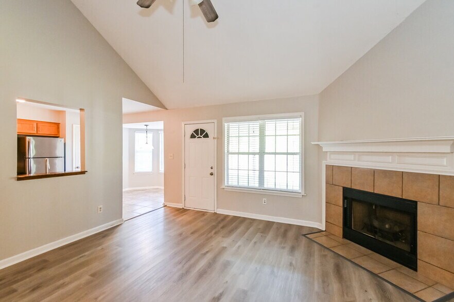 Building Photo - 7605 Caitlynn Cir S