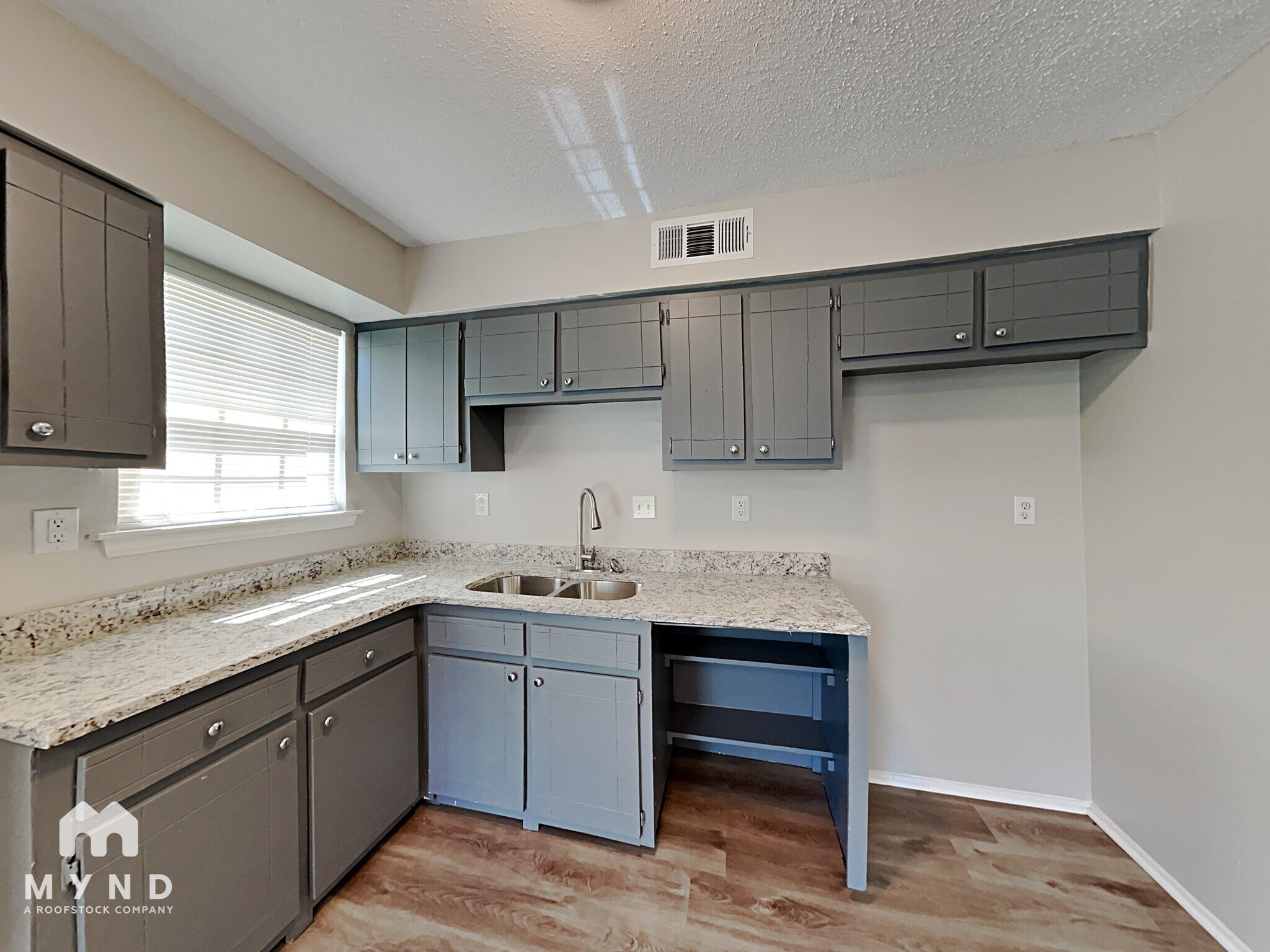 Building Photo - 3763 Rainford Dr