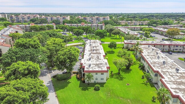 Building Photo - 23 Abbey Ln