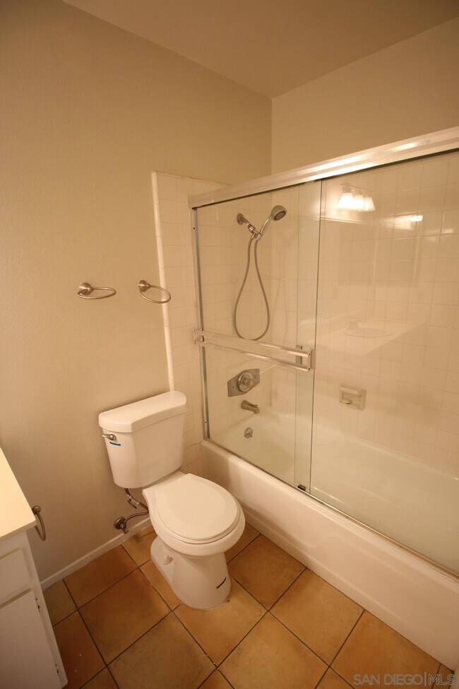 Building Photo - 6780 Friars Rd