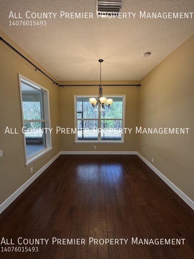 Building Photo - 203 Spalding Way