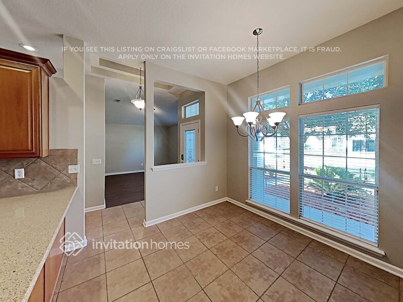 Building Photo - 713 Hazelmoor Ln