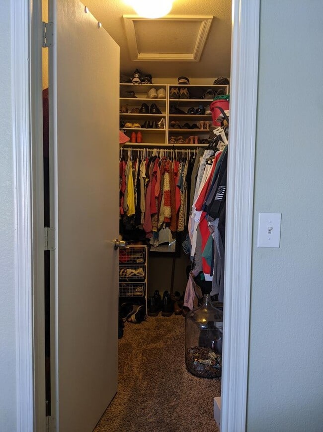 Building Photo - 1070 E Appaloosa Rd