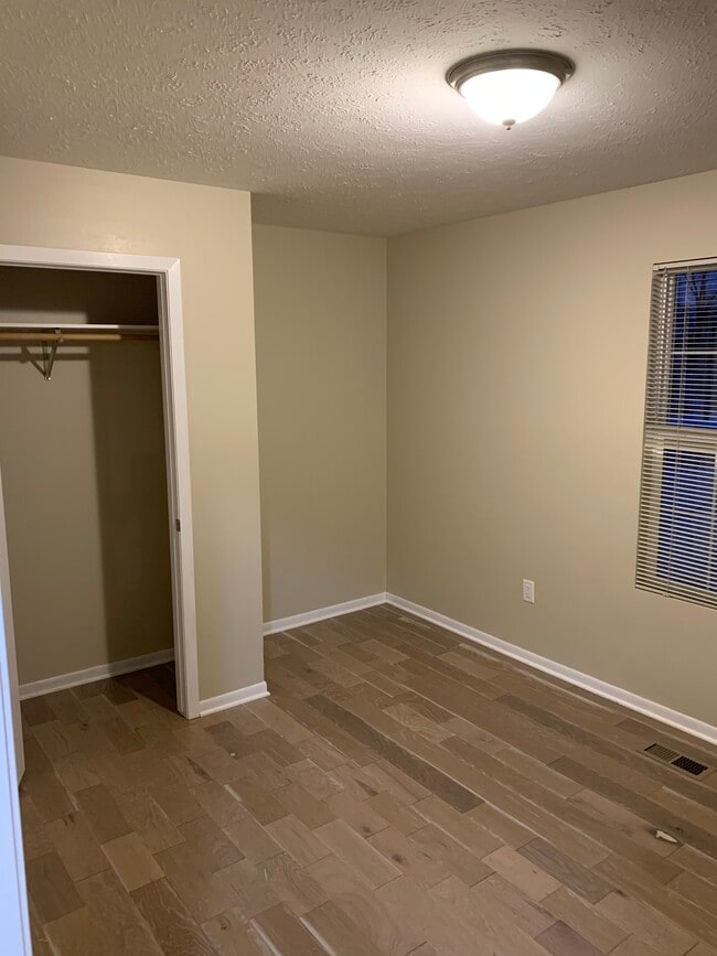 Building Photo - 1912 /1914 Remington Rd