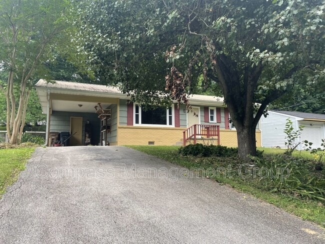 Building Photo - 2911 Davis St SE