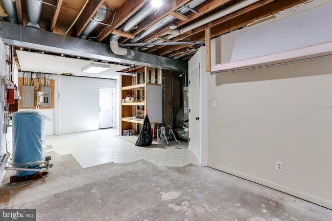 Building Photo - 7658 Gaither Rd