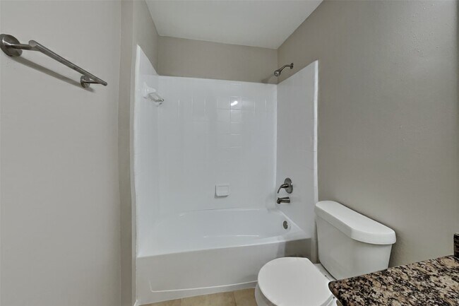 Building Photo - 15610 Manorford Ct