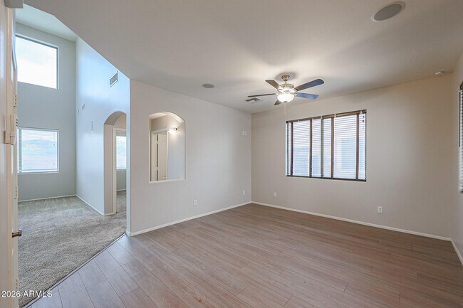 Building Photo - 16205 W Gibson Ln