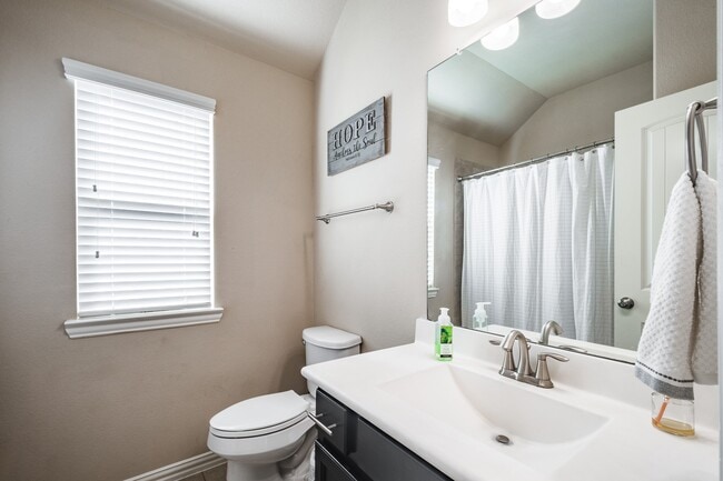 Building Photo - 4431 Ambrosia Ln