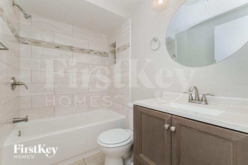 Building Photo - 1007 Coldstream Ct