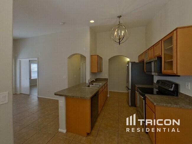 Building Photo - 21308 Howell Dr