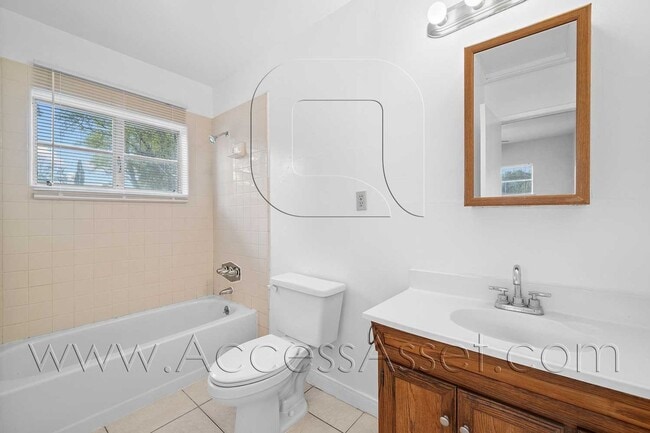 Building Photo - Comforting Charm 1 Bed / 1 Bath Home In Po...