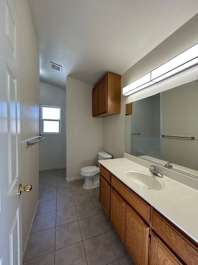 Building Photo - 111 Buck Run Dr