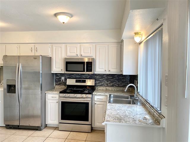 Building Photo - 3645 Mosswood Dr