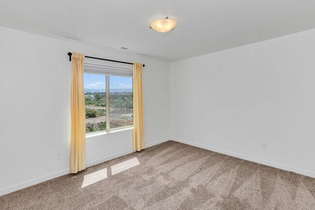 Building Photo - Modern 3 Bedroom 3 Bath Townhome in New Construction Neighborhood