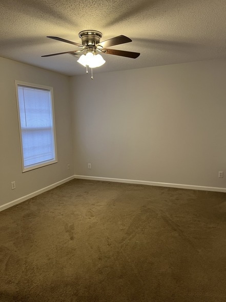 Building Photo - 112 Ballygar St