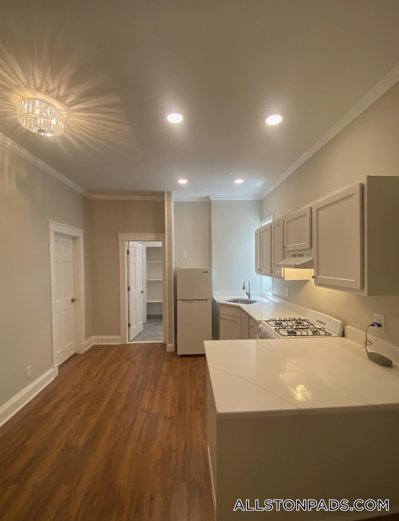 Building Photo - 1193 Commonwealth Ave