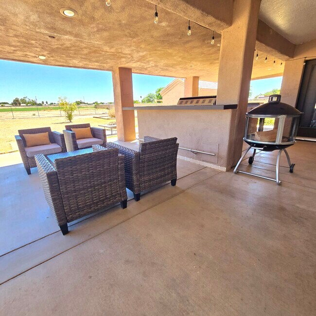 Building Photo - 11333 Desert Trailways Ln