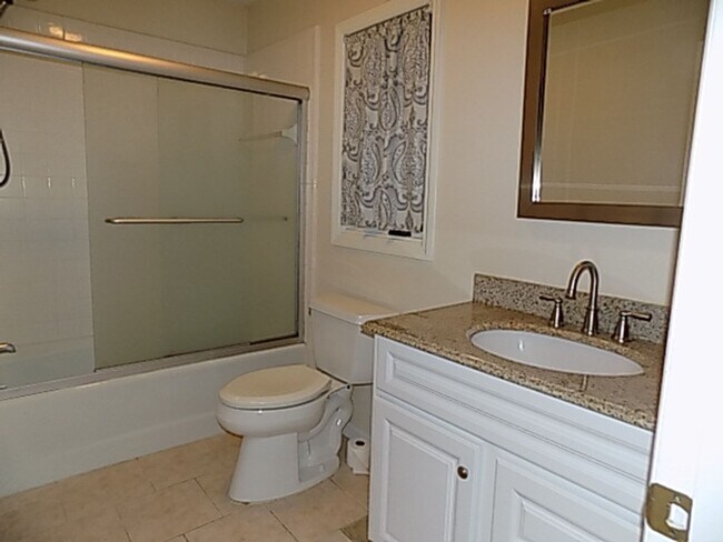 Building Photo - 4 Bent Hook Ct