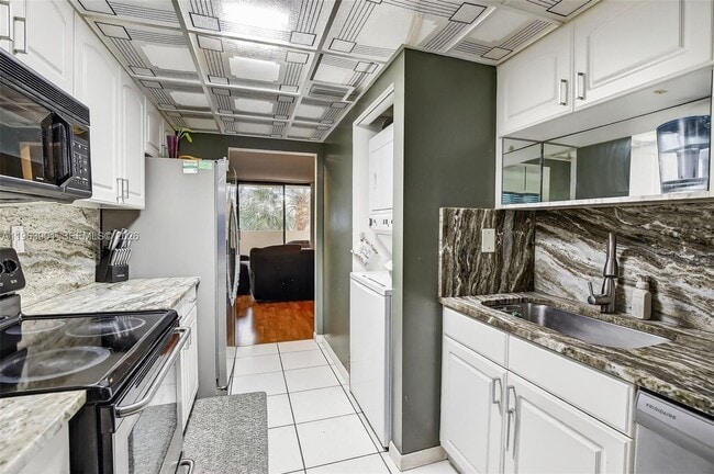 Building Photo - 7401 NW 16th St