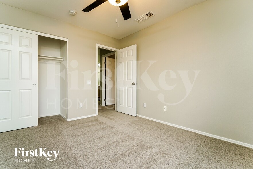 Building Photo - 7741 E Calle Bien Nacida