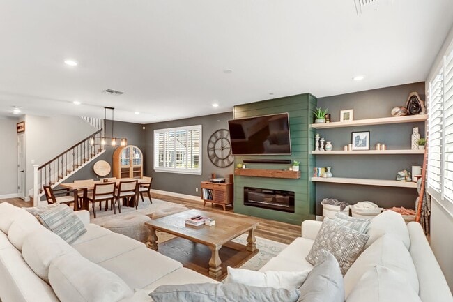 Building Photo - Beautiful 4-Bedroom, 3-Bath Home on a Quiet Cul-de-Sac in Woodland