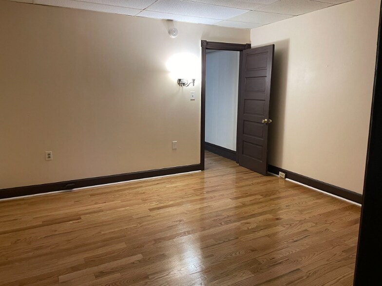 Building Photo - 134 S Franklin St