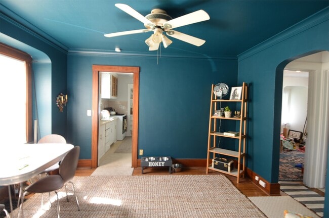 Building Photo - 1695 South Ave