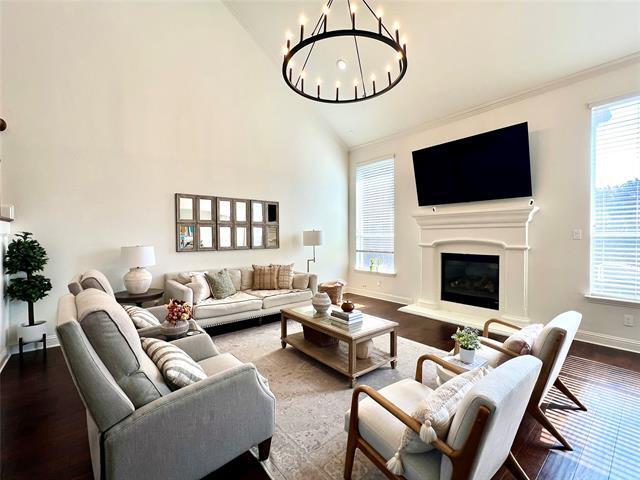 Building Photo - 607 Sante Fe Dr