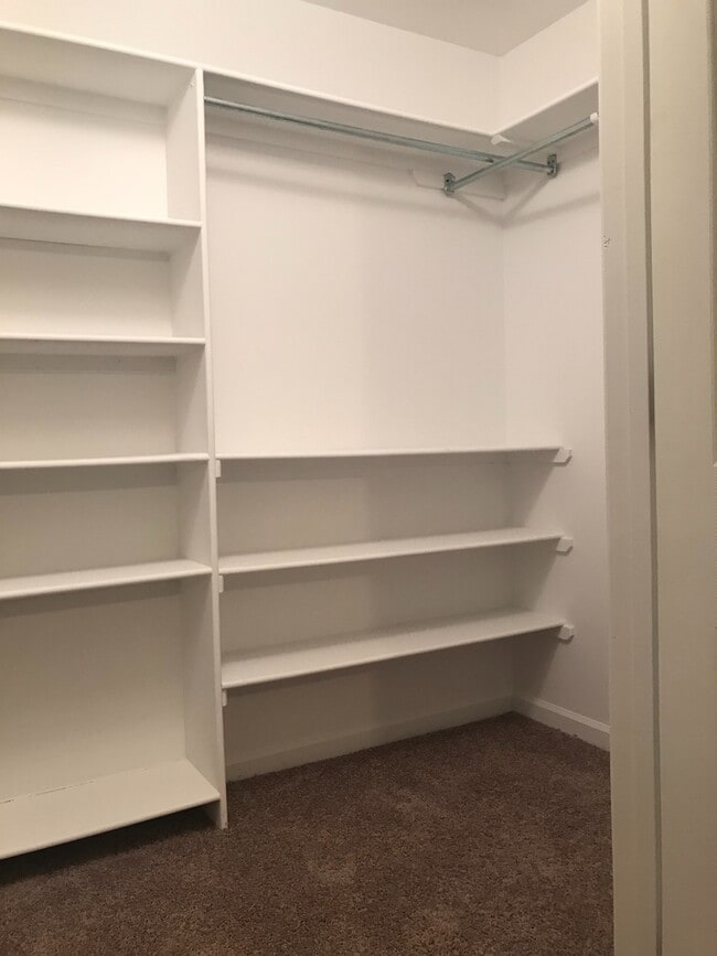 Building Photo - 230 Autumnwood Drive