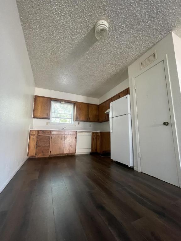 Building Photo - 1208 Urbantke Ct