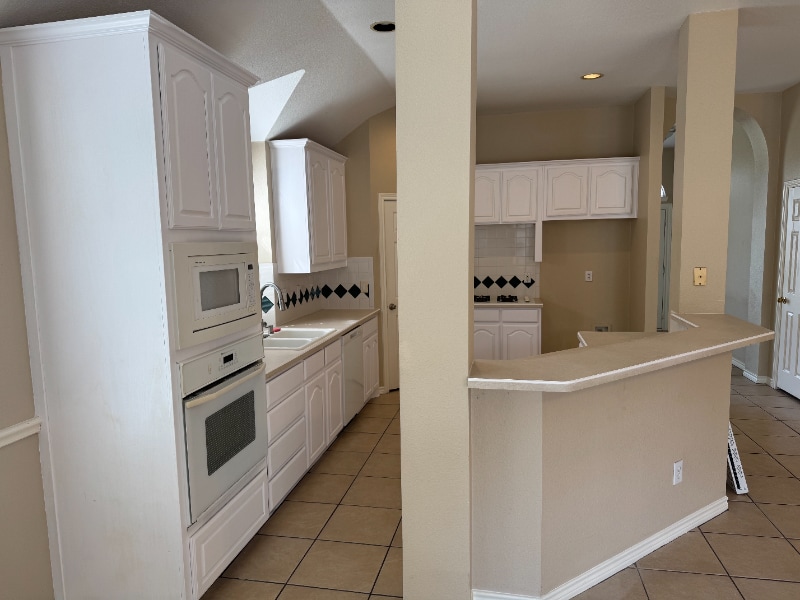 Building Photo - 903 Redbud Dr