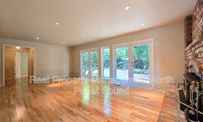 Building Photo - 18213 157th Ave NE