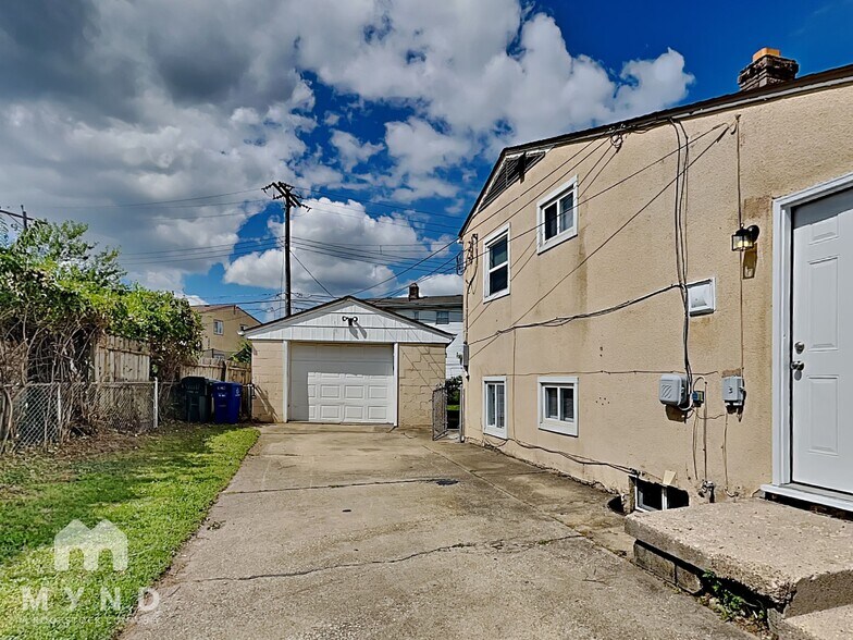 Building Photo - 4140 Dixie Ct