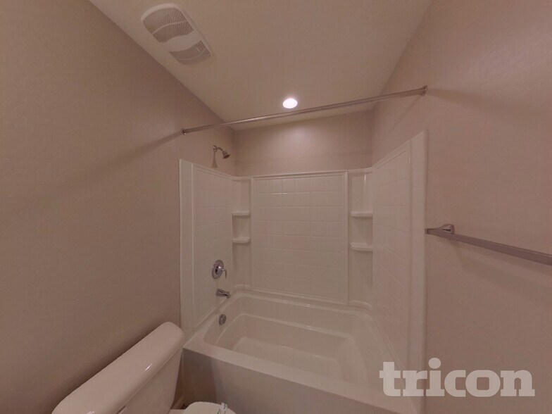 Building Photo - 8606 E Peralta Ave