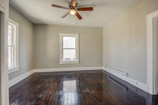 Building Photo - 419 N 23rd St