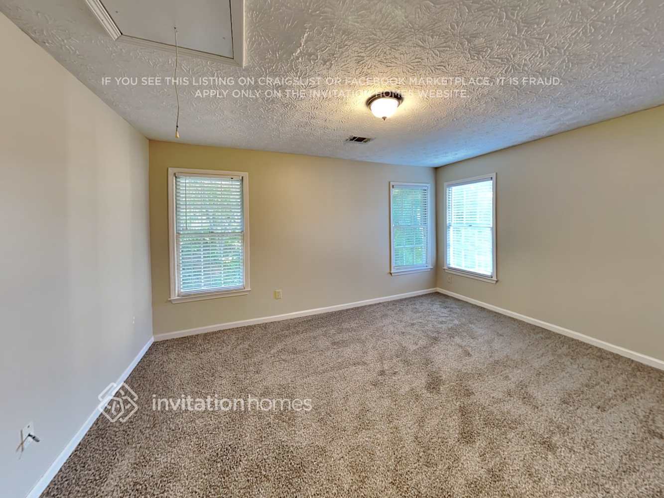 Building Photo - 1960 Wedgewood Dr