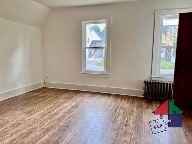 Building Photo - 34 Highland Ave