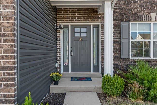 Building Photo - Charming 4-Bedroom Home in Prime St. Charl...