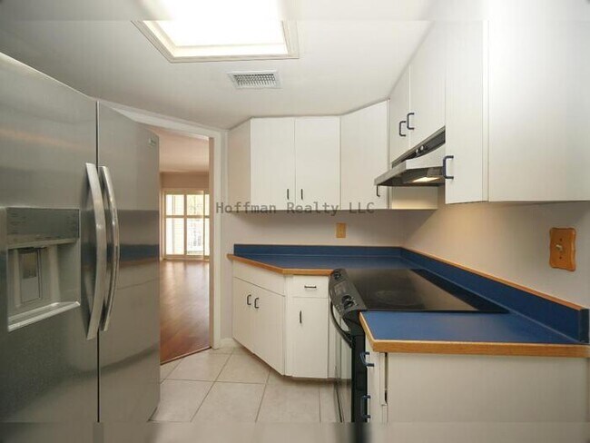 Building Photo - Luxury South Tampa Condo on Bayshore Blvd