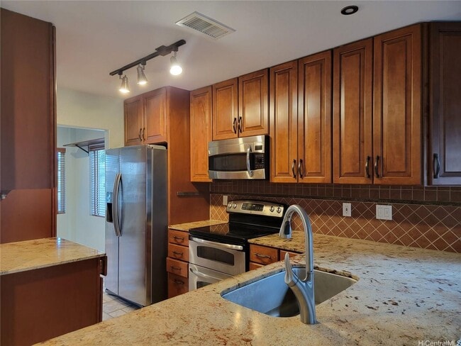 Building Photo - 91-1040 Kaipu St Ewa Beach, HI 96706