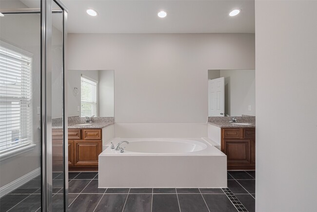 Building Photo - 15210 Addicks Stone Dr