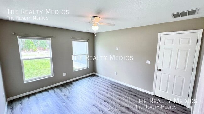 Building Photo - 6375 SW 144th St Rd