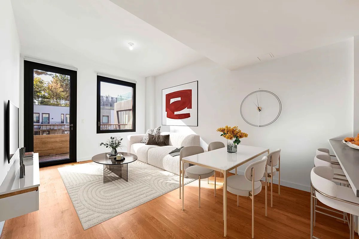 Building Photo - 123 Melrose St