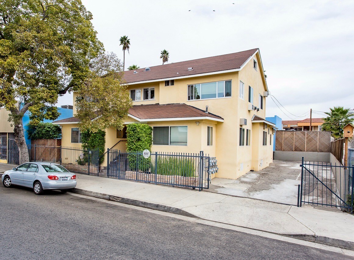 Building Photo - 1650 Winona Blvd