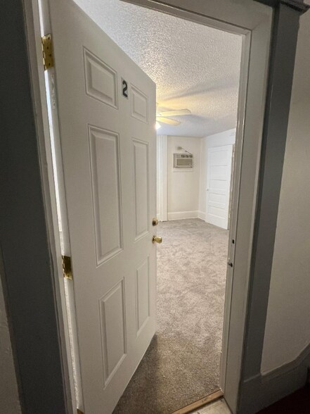 Building Photo - 1412 Moorman Ave NW