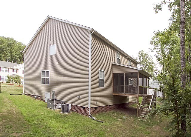 Building Photo - Spacious 6-Bedroom Home in Desirable Latta...