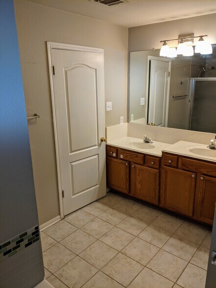 Building Photo - 3608 Bratton Heights Drive